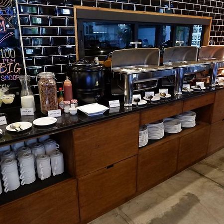 马卡蒂u酒店 外观 照片